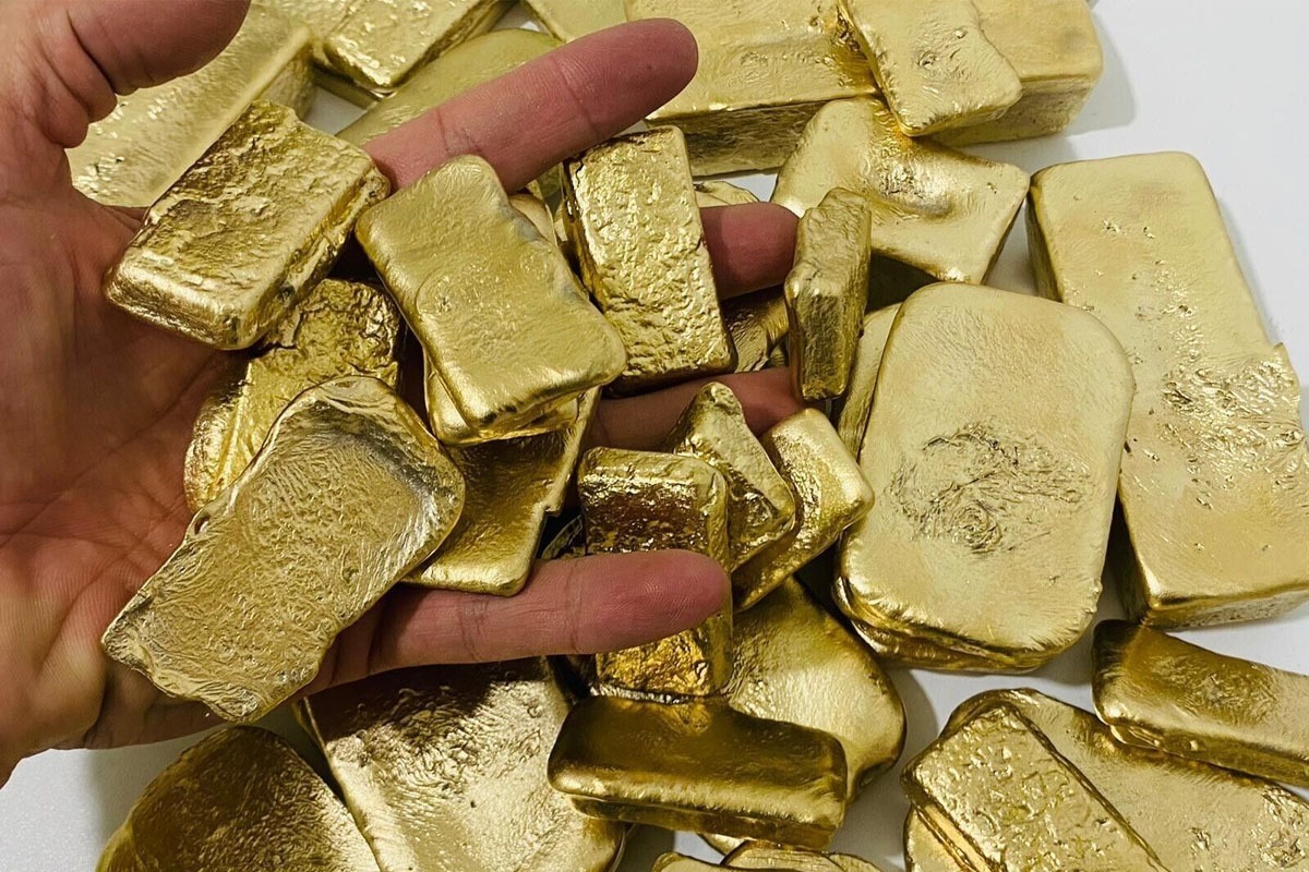 رئیس اتحادیه طلا و جواهر مشهد: طلای آب شده، صنعت طلا را  آب کرد!  