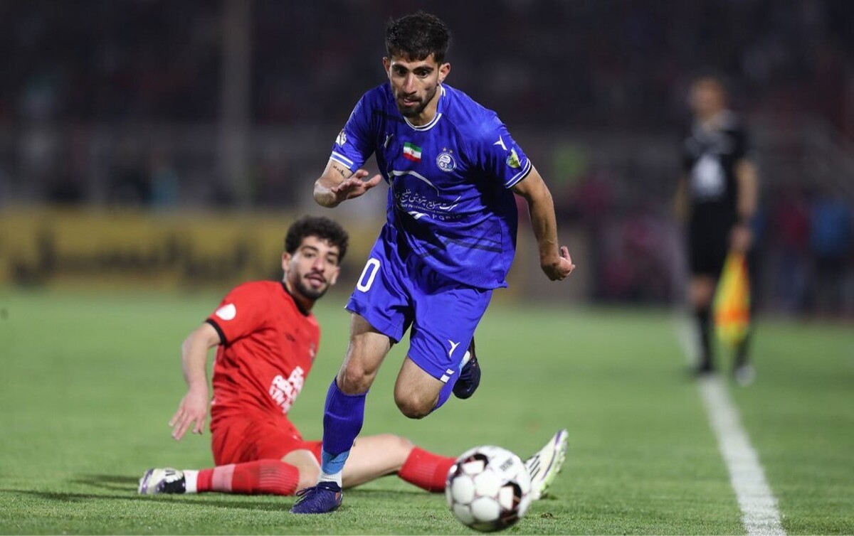 ستاره جوان تیم فوتبال استقلال بخاطر حرکت غیرورزشی، ۳ جلسه محروم شد.