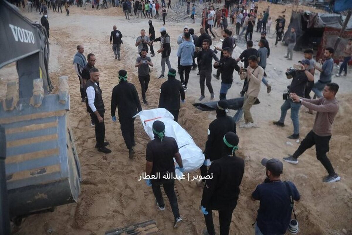 گردان های قسام اعلام کرد که تحویل جسد اسیر اشغالگر که قرار بود امشب به صلیب سرخ تحویل داده شود، به علت نقض آتش بس از سوی رژیم صهیونیستی و حمله هوایی به رفح به تعویق افتاده است.