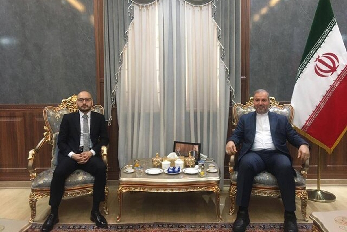 سفرای ایران و ارمنستان در عراق با یکدیگر دیدار و بر اهمیت همکاری سه جانبه میان تهران، بغداد و ایروان تاکید کردند.