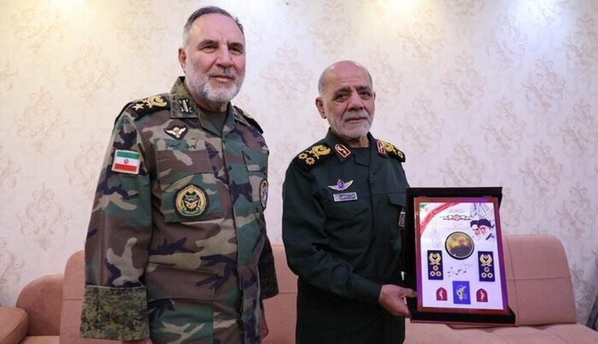 درجه سپهبدی به شهیدان غلامعلی رشید و علی شادمانی اعطا شد