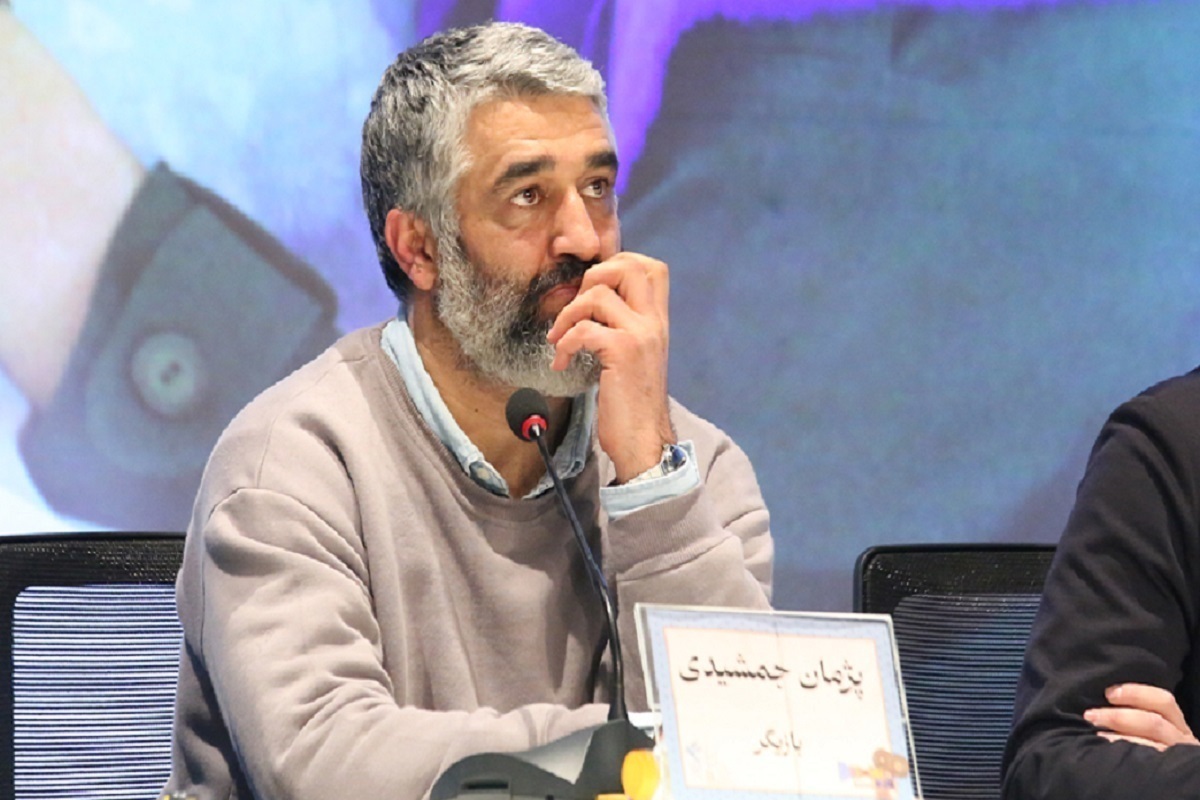 وکیل پژمان جمشیدی ضمن تایید سفر جمشیدی به کانادا گفت: در حال حاضر دستگاه قضایی نیازی به حضور موکل من ندارد. او در تمامی جلسات دادگاه و مواجهه‌های حضوری که لازم بوده شرکت کرده و مرحلهٔ تحقیقات مقدماتی پرونده نیز به پایان رسیده است.