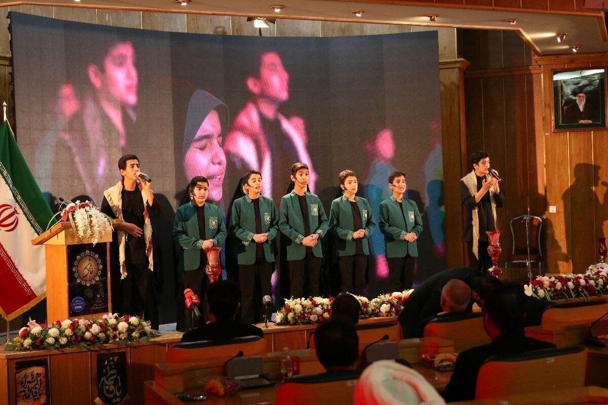 آیین معنوی «شمیم فاطمی» با حضور معاون امنیتی انتظامی استانداری خراسان رضوی به مناسبت ایام شهادت حضرت زهرا‌(س) در مشهد برگزار شد.