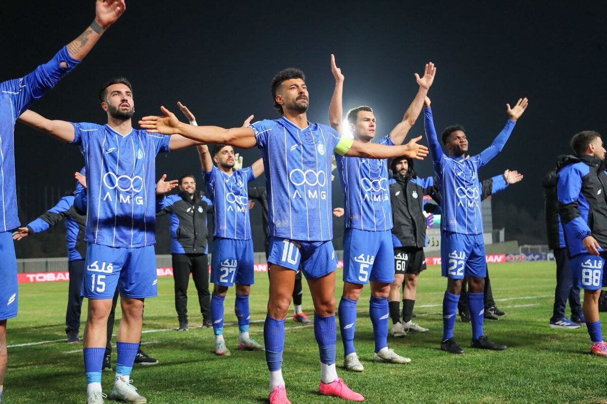 باشگاه استقلال از برگزاری بازی تیمش مقابل پادیاب خلخال در ورزشگاه تختی تهران به شدت ناراضی است و دیگر قصد ندارد در این ورزشگاه بازی کند.