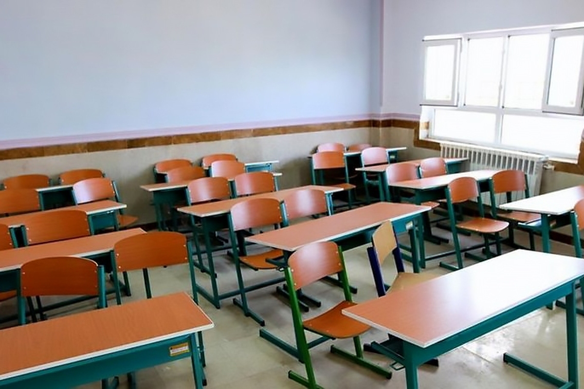 مدارس مشهد فردا (یکشنبه ۲ آذر ۱۴۰۴) هم تعطیل شد | آموزش به صورت غیر حضوری برقرار است