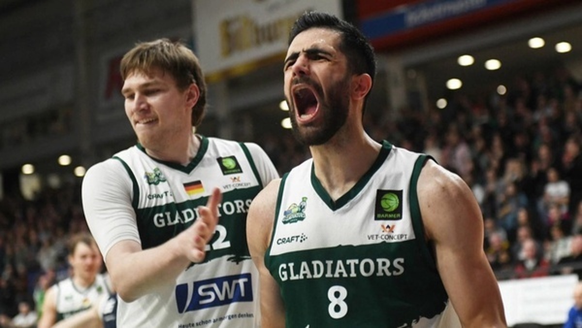 تیم رومرشتروم گلادیاتورز بالاتر از بایرن مونیخ در صدر جدول بسکتبال بوندس لیگا قرار دارد.