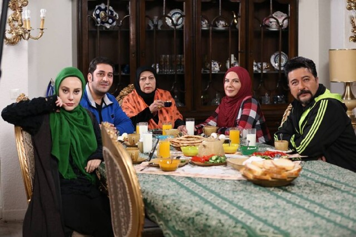 سریال طنز اجتماعی «میراث» تولید شده در مرکز سیمرغ معاونت سیما، به‌زودی از شبکه دو سیما روی آنتن می‌رود.