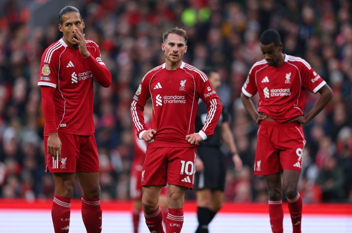 لیورپول در هفته دوازدهم لیگ برتر انگلیس در خانه مغلوب ناتینگهام فارست شد.