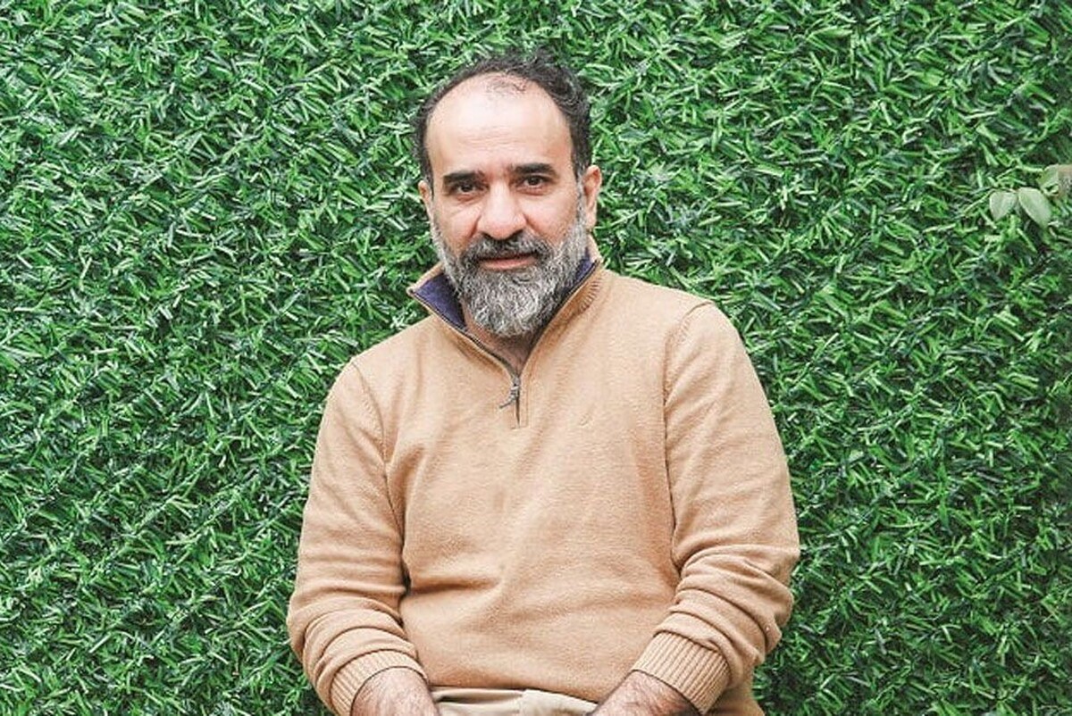 وضعیت رضا امیرخانی نویسنده کشورمان تحت کنترل و سطح هوشیاری بین چهار و پنج است و شرایط عمل او مهیا نیست.