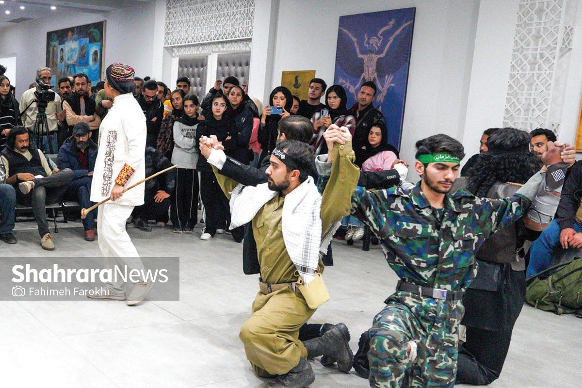 گفت وگویی داشتیم با محمدمهدی خاتمی، هنرمند مطرح تئاتر و داور جشنواره استانی خراسان رضوی درباره کیفیت آثار جشنواره، حضور نسل جوان، فاصله تئاتر مشهد و شهرستان ها و همچنین سهمیه خراسان در جشنواره تئاتر فجر.