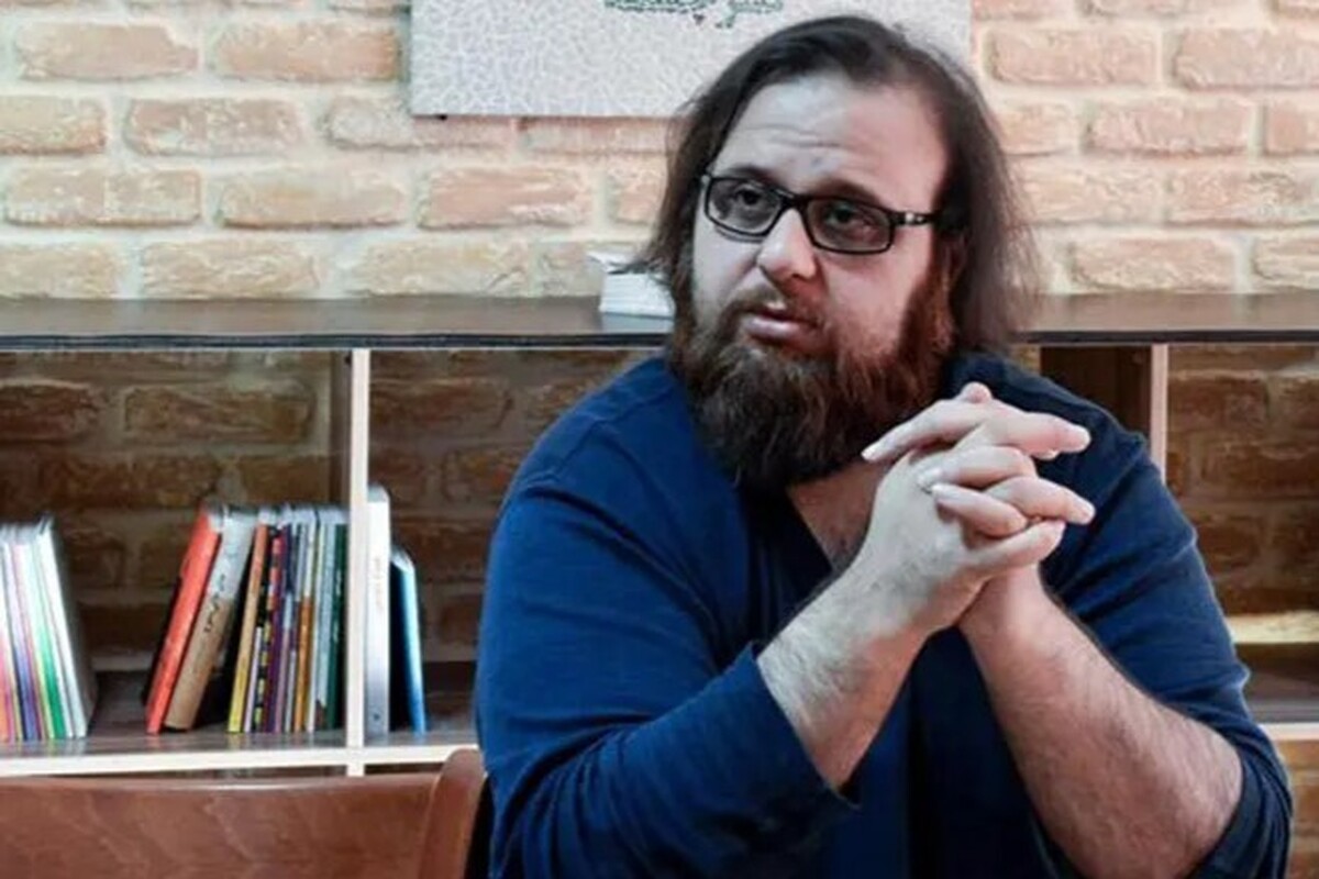 مهدی یزدانی خرم در یادداشتی از منش اجتماعی و اخلاقی امیرخانی و سال‌ها همکاری و دوستی با او گفت.