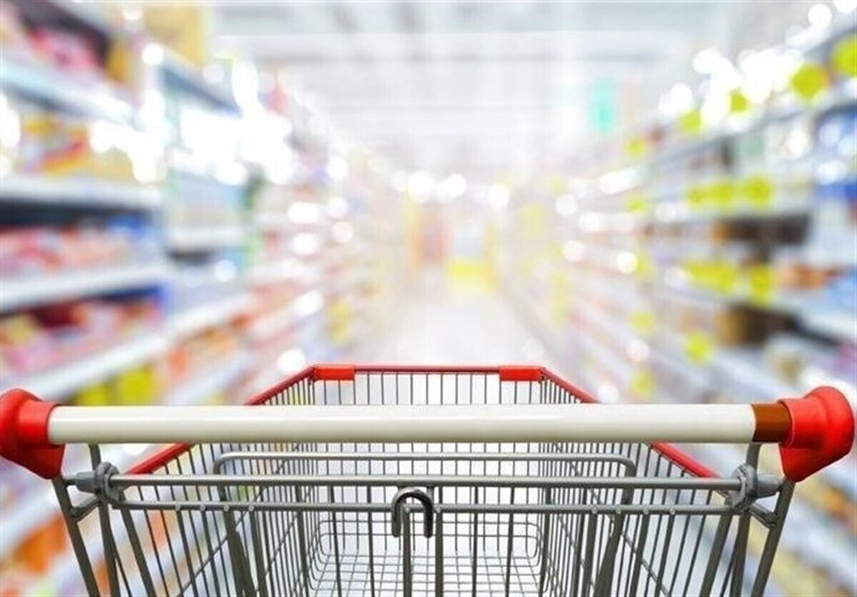 در ماهی که گذشت، سفره بسیاری از خانواده‌ها بار دیگر زیر فشار هزینه‌ها کوچک‌تر شد. گزارش تازه مرکز آمار نشان می‌دهد تورم نقطه‌به‌نقطه آبان ۱۴۰۴ به ۴۹.۴ درصد رسیده؛ رقمی که بالاترین سطح در سی ماه اخیر است.