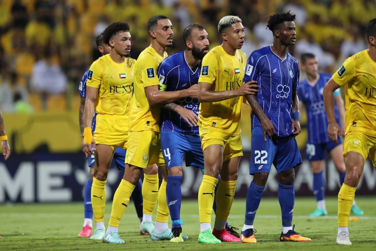 یک موتورسوار با حضور به‌موقع توانست اتوبوس تیم الوصل را به ورزشگاه برساند و روز جنجالی بازی با استقلال را نجات دهد.