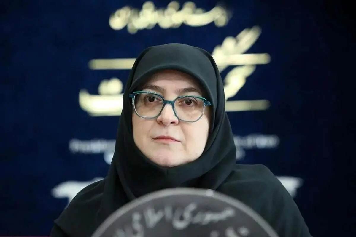 سخنگوی دولت با اشاره به اقدامات انجام شده در زمینه تخصیص کالابرگ، تاکید کرد: تاکنون ۱۰۰ همت به شکل نقدی به افراد ارائه شده و ۸۴ میلیون نفر کالابرگ دریافت کرده‌اند که امیدواریم به معیشت مردم کمک کند.