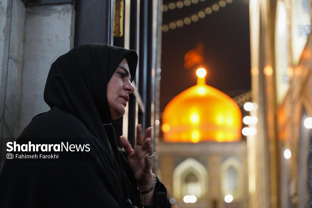 برنامه «شکوه ایثار» هم‌زمان با سالروز رحلت حضرت‌ ام‌البنین(س) با حضور جمعی از مادران و همسران شهدا در حرم مطهر رضوی برگزار می‌شود.