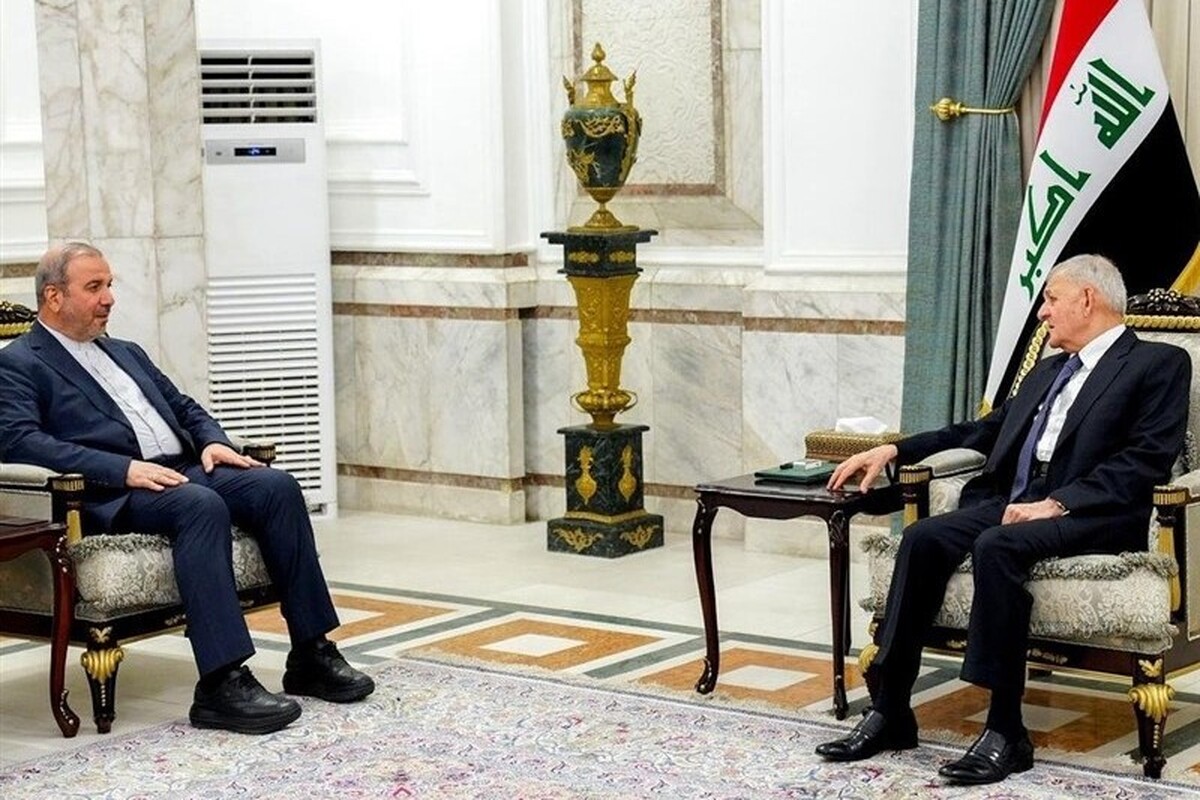 رئیس جمهور عراق امروز سه‌شنبه در دیدار با محمدکاظم آل‌صادق، سفیر کشورمان در بغداد بر تقویت روابط و هماهنگی‌های دوجانبه تاکید کرد.