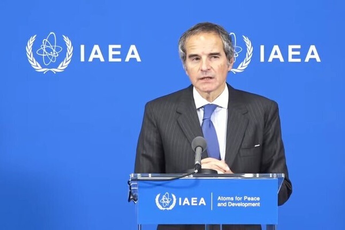 مدیرکل آژانس انرژی اتمی بدون محکوم کردن تجاوز آمریکا به خاک ایران آن هم در میانه مذاکرات غیرمستقیم میان تهران واشنگتن گفت: از تأسیسات هسته ای ایران که مورد حمله قرار نگرفتند، بازدید شد.