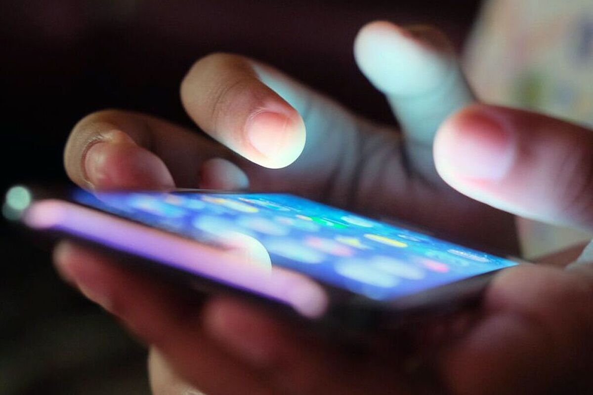 سازمان تنظیم مقررات و ارتباطات رادیویی اعلام کرد: مجوز افزایش حداکثر ۲۰ درصد، فقط برای اینترنت تلفن همراه، از مراجع مربوط دریافت شده است.