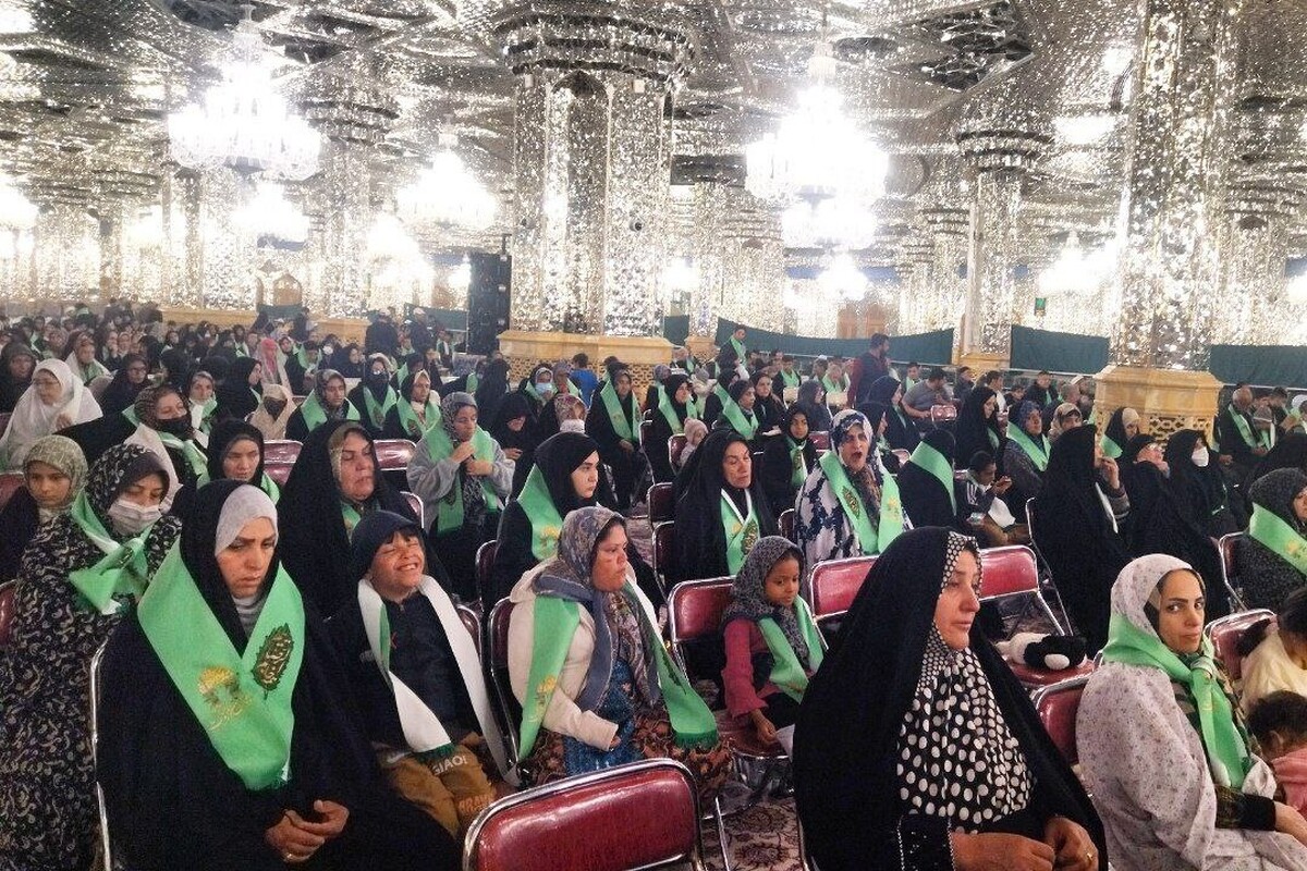 کاروان خانواده‌های دارای بیش از دو معلول، امروز با اشک شوق وارد رواق دارالمرحمه شد؛ جایی که نامش خود، وعده‌ای از شفقت و رحمت است.