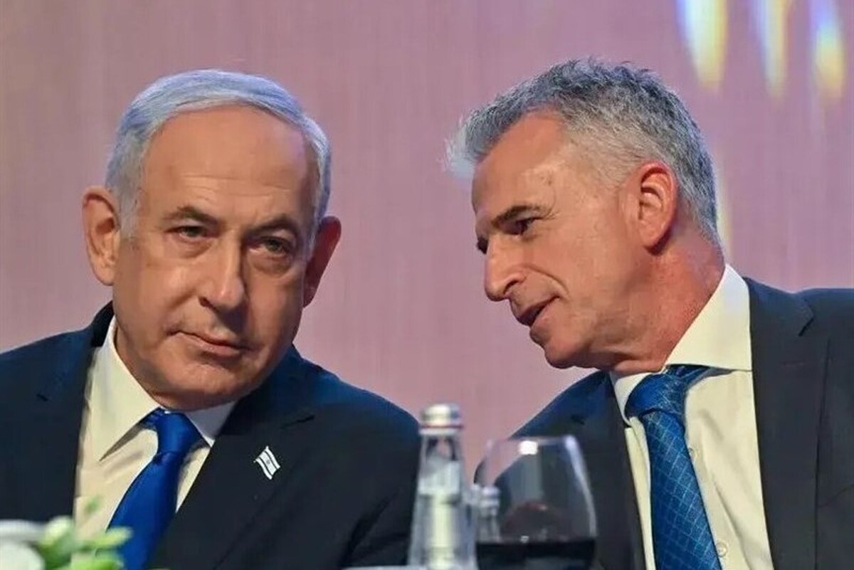 نتانیاهو خود را برای اعلام نام رئیس جدید موساد آماده می‌کند در حالی که همچنان دو نامزد بیشترین شانس را در میان انتقاد محافل امنیتی و اطلاعاتی اسرائیل برای این پست در اختیار دارند.