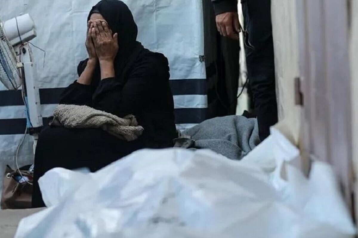 منابع خبری از ادامه نقض آتش بس در نوار غزه خبر داده و اعلام کردند که در حمله پهپادی رژیم صهیونیستی به منطقه المواصی در غرب خان‌یونس پنج فلسطینی دیگر شهید شدند.