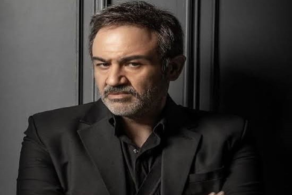 مهران غفوریان از مجریان برنامه «بازمانده» که در آن به سمت نماد‌های ایرانی سنگ پرتاب می‌شد، از مردم ایران عذرخواهی کرد.