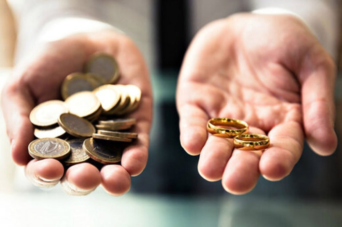 معاون امور زنان و خانواده رئیس جمهور در حساب کاربری خود در شبکه اجتماعی ایکس، با انتشار چندین پیام به مصوبه «کاهش سقف مهریه» واکنش نشان داد و نوشت: کاهش سقف مهریه، مغایر با عدالت و اصول قانون اساسی است.