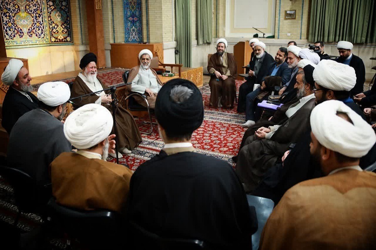 نماینده ولی فقیه در خراسان رضوی بر لزوم تقویت سازوکار‌های اجرایی جهت به‌کارگیری نیرو‌های متخصصِ دارای مبانی دینی در دستگاه‌های اجرایی تأکید کرد.