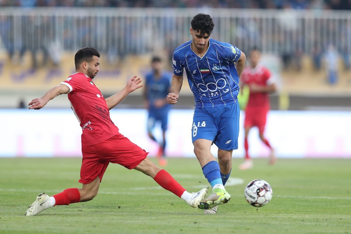 فیلمی از سروش رفیعی منتشر شده که این بازیکن را در حال به‌کاربردن ادبیاتی نامناسب به آنتونیو آدان نشان می‌دهد. این فیلم در صورت تأیید، محرومیتی سنگین برای این بازیکن به همراه خواهد داشت.