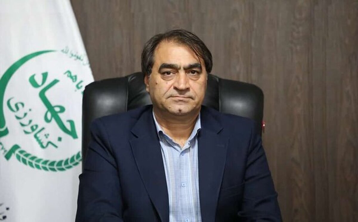 مدیرعامل شرکت پشتیبانی امور دام کشور ضمن اعلام آغاز عملیات ترخیص و توزیع نهاده‌های دامی مطابق مصوبه جدید دولت، به مرغداران و تمامی تولیدکنندگان اطمینان داد که با ساماندهی واردات و توزیع متمرکز، دیگر دغدغه‌ای برای تأمین نهاده نخواهید داشت.