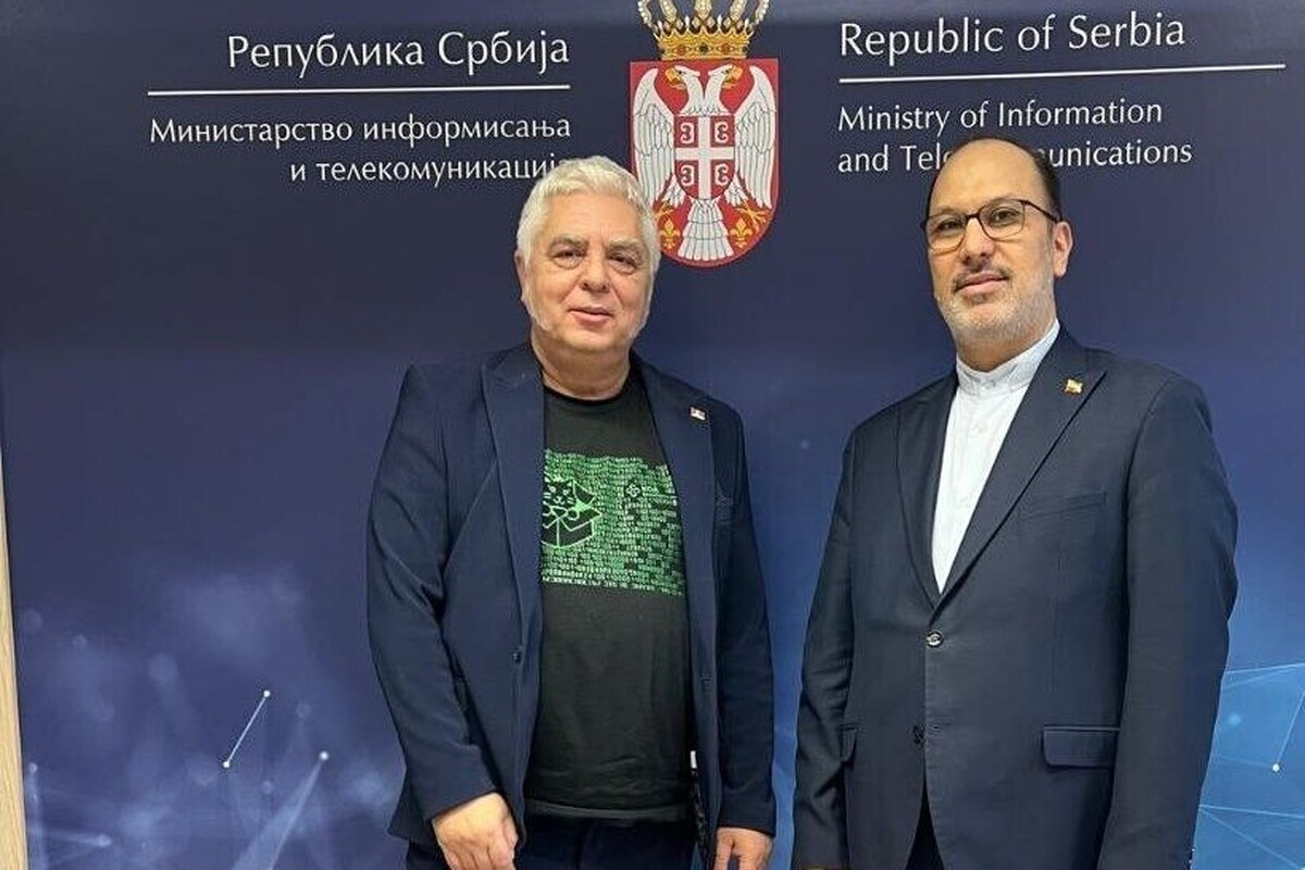 سفیر جمهوری اسلامی ایران در بلگراد روز جمعه ۱۴ آذر ۱۴۰۴ با «بوریس براتینا» وزیر اطلاع رسانی و مخابرات جمهوری صربستان دیدار کرد.