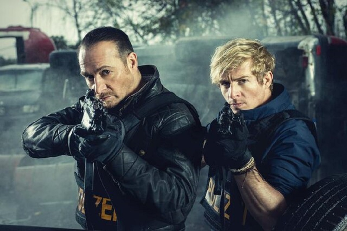 مجموعه تلویزیونی «هشدار برای کبرا ۱۱» هر روی آنتن شبکه تماشا می‌رود.