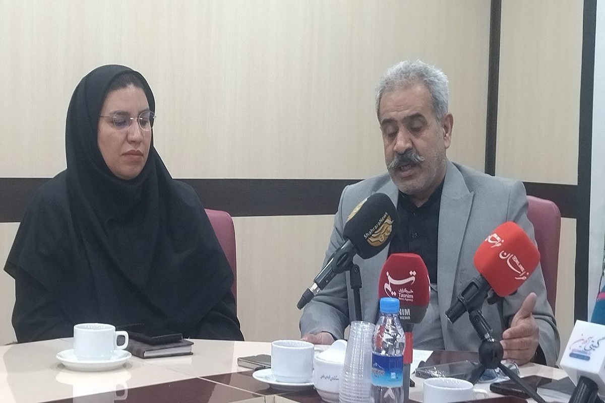 رئیس هیئت‌مدیره تعاونی هنرمندان، مشاورین، امور بانوان و خانواده استانداری خراسان رضوی از برگزاری نخستین جشنواره بانوان هنرمند کارآفرین در مشهد خبر داد و گفت: این جشنواره برای نخستین‌بار با مشارکت گسترده دستگاه‌ها برگزار می‌شود و هنرمندانی معرفی شده‌اند که هریک زمینه اشتغال حداقل ۲۰ نفر را فراهم کرده‌اند.