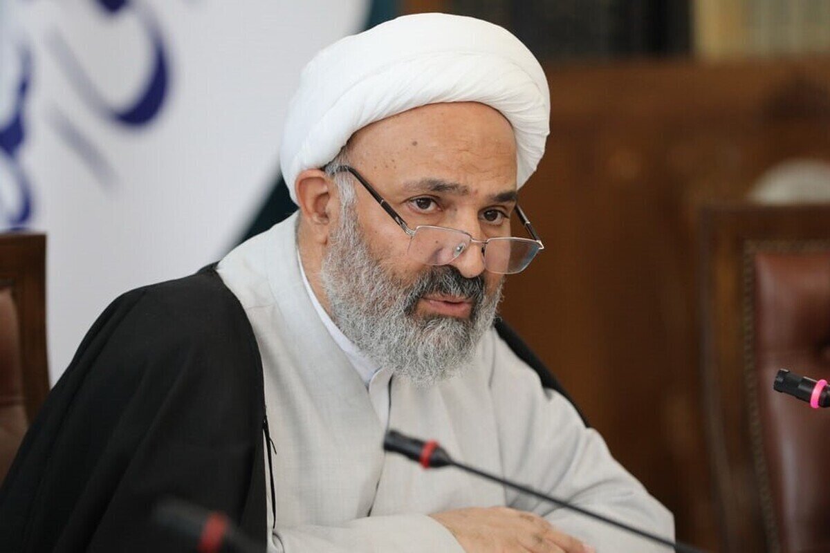 رئیس کمیسیون اصل ۹۰ مجلس شورای اسلامی با بیان اینکه جامعه امروز بیش از هر زمان دیگری نیازمند آرامش است، گفت: در روابط مجلس با دولت، از دادوفریاد‌های بی‌ثمر باید جلوگیری کرد و امور را در فضایی آرام پیش برد.