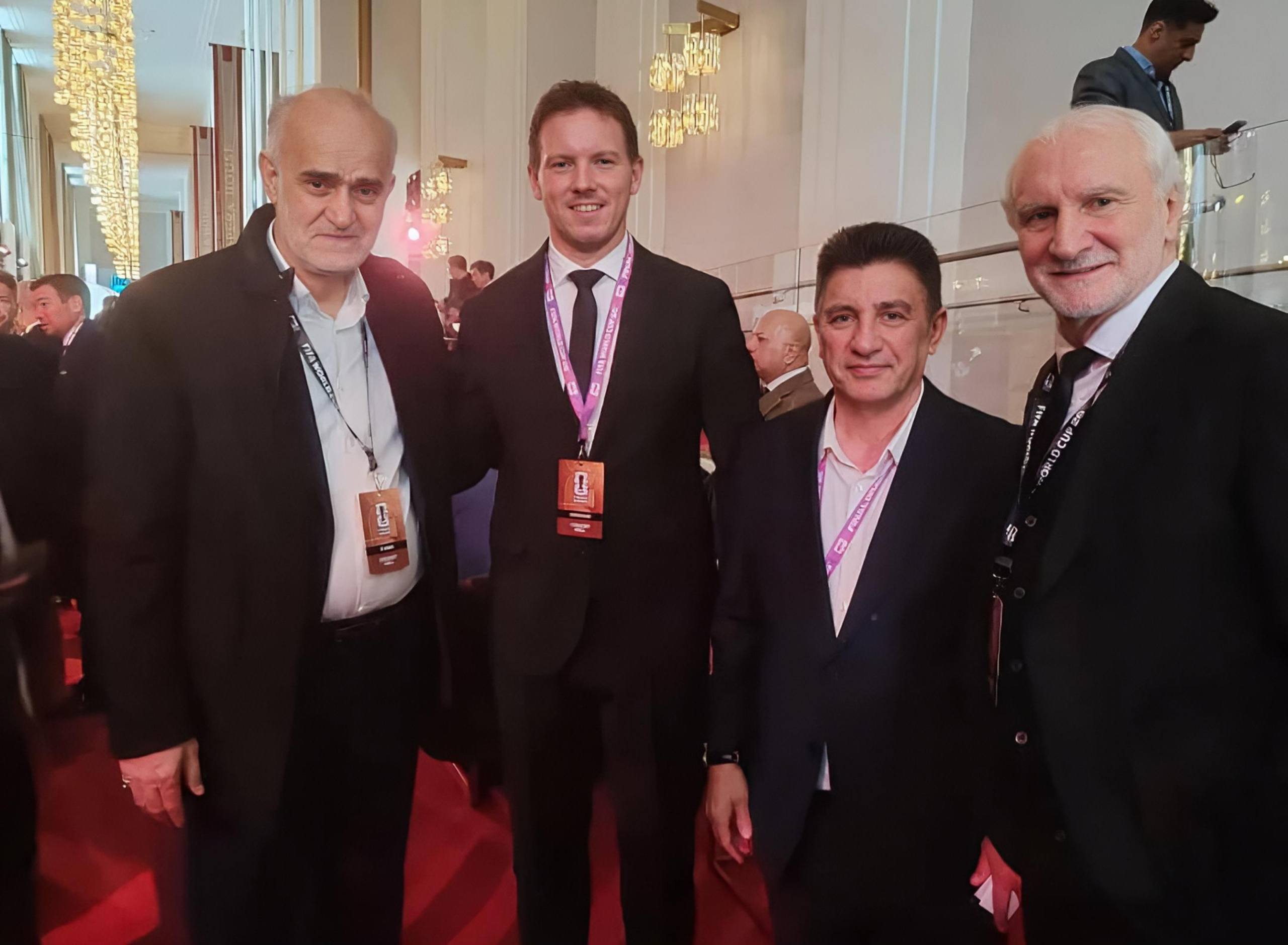 دیدار قلعهنویی با سرمربیان آلمان و اسپانیا در مراسم قرعهکشی جام جهانی ۲۰۲۶ + عکس دیدار قلعهنویی با سرمربیان آلمان و اسپانیا در مراسم قرعهکشی جام جهانی ۲۰۲۶ + عکس