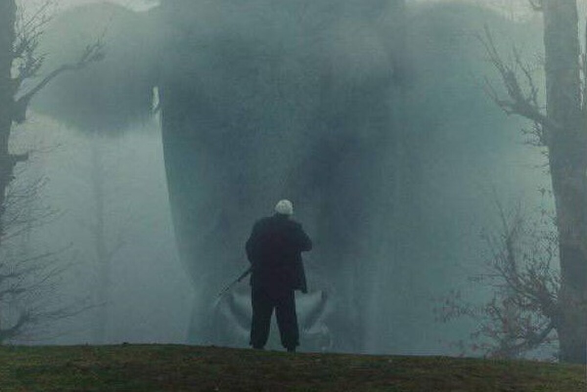 قوتار فیلمی است سرشار از لحظات خاص ماندگار که همچون ذراتی معلق ذهن را به درون خود می‌کشد و مخاطب را به سفری عمیق می‌برد.