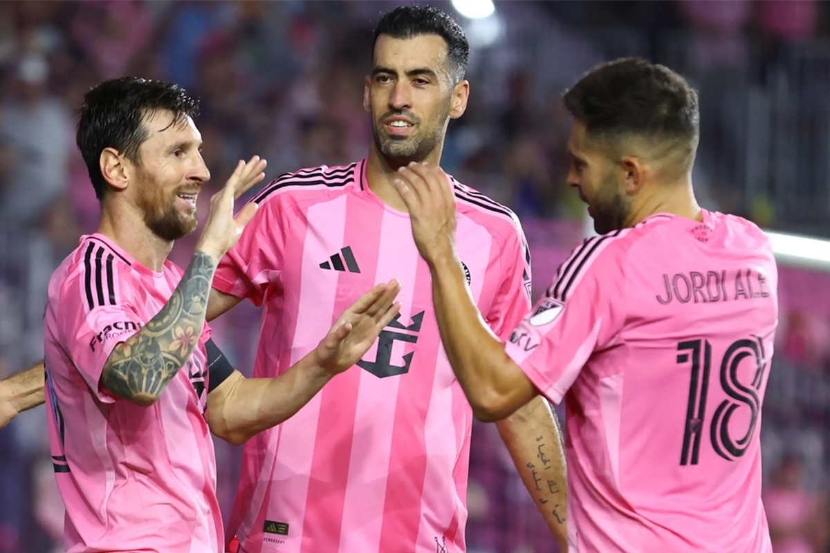 فوق‌ستاره آرژانتینی تیم فوتبال اینترمیامی از رقم خوردن خاطره‌ای شیرین برای دو هم‌تیمی خاص خود در آخرین شب دوران بازیگری‌شان ابراز خرسندی کرد.