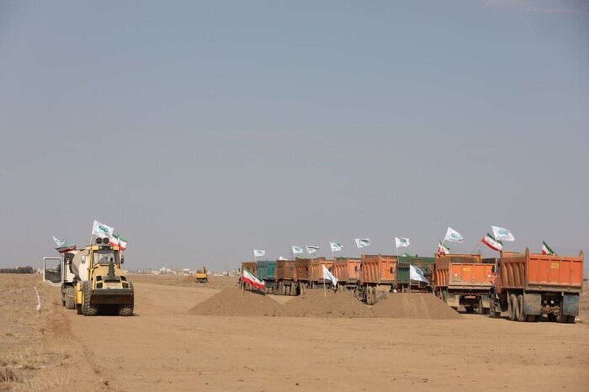 اعضای هیات‌مدیره سازمان ملی زمین و مسکن در سفر به خراسان رضوی، از روند اجرای تامین مسکن کارکنان معدن سنگان خواف بازدید کردند.