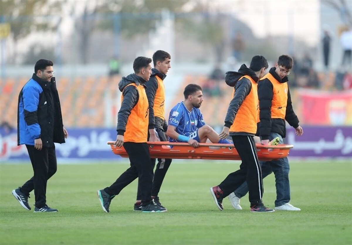 دو بازیکن تیم فوتبال استقلال به دلیل مصدومیت نمی‌توانند تیمشان را در دیدار برابر ملوان بندر انزلی در هفته سیزدهم لیگ برتر همراهی کنند.