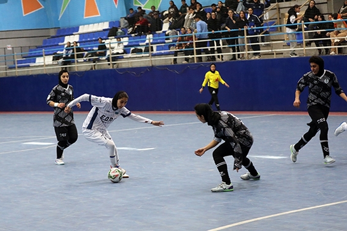 شکست دقیقه‌نودی دختران لیگ‌برتری فوتسال مشهد در روزی که می‌توانستند برنده بازی باشند.