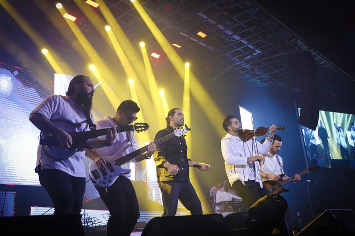 نیمه دوم آذرماه ۱۴۰۴ با ثبت حدود ۷۷ کنسرت، به پرترافیک‌ترین بازه اجراهای پاپ در سال تبدیل شد.