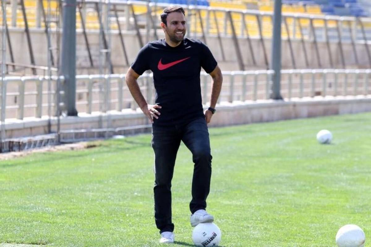 محسن خلیلی اعلام کرد که اوسمار هنوز برای فصل نقل و انتقالات زمستانی لیست نداده است.