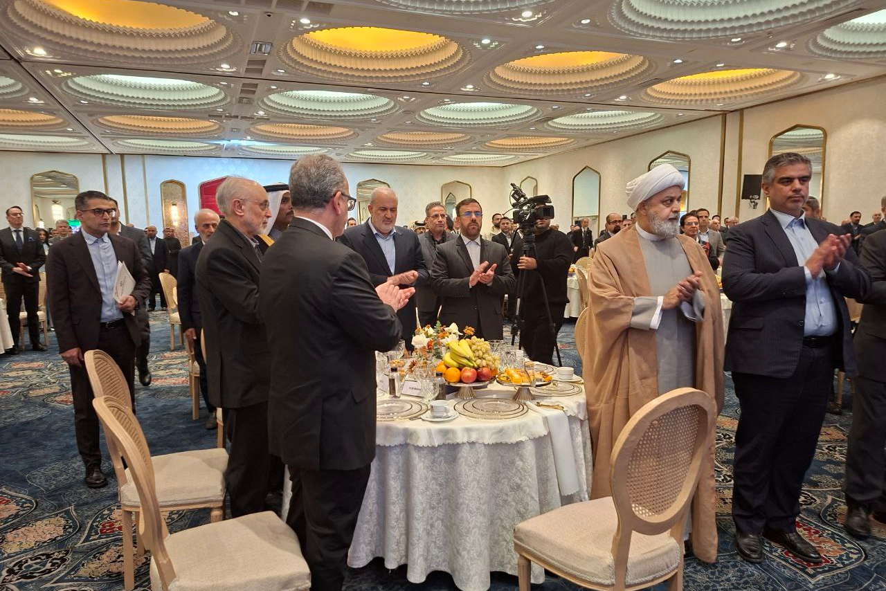 سفیر قطر در ایران: روابط تهران و دوحه نمونه اهمیت ارتباط سازنده در پیشبرد اهداف توسعه و شکوفایی در منطقه است سفیر قطر در ایران: روابط تهران و دوحه نمونه اهمیت ارتباط سازنده در پیشبرد اهداف توسعه و شکوفایی در منطقه است