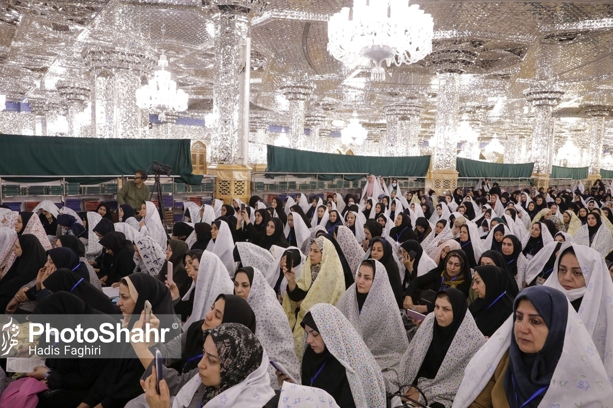 معاون فرهنگی‌هنری سازمان فرهنگی و اجتماعی شهرداری مشهد گفت: به‌مناسبت گرامیداشت هفته مادر و سالروز میلاد باسعادت حضرت فاطمه زهرا (س)، ویژه‌برنامه «تشرف مادران مشهدی به حرم مطهر رضوی» برگزار می‌شود.