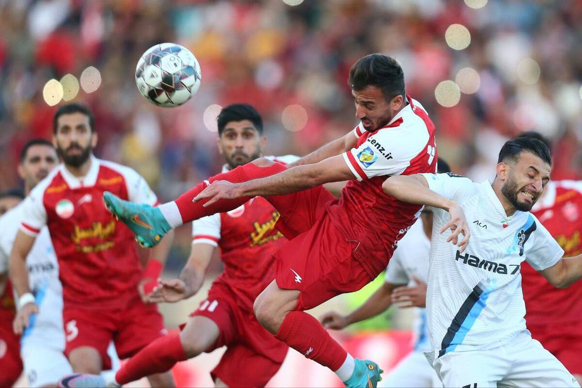 خلاصه بازی پرسپولیس و پیکان را در ادامه ببینید.