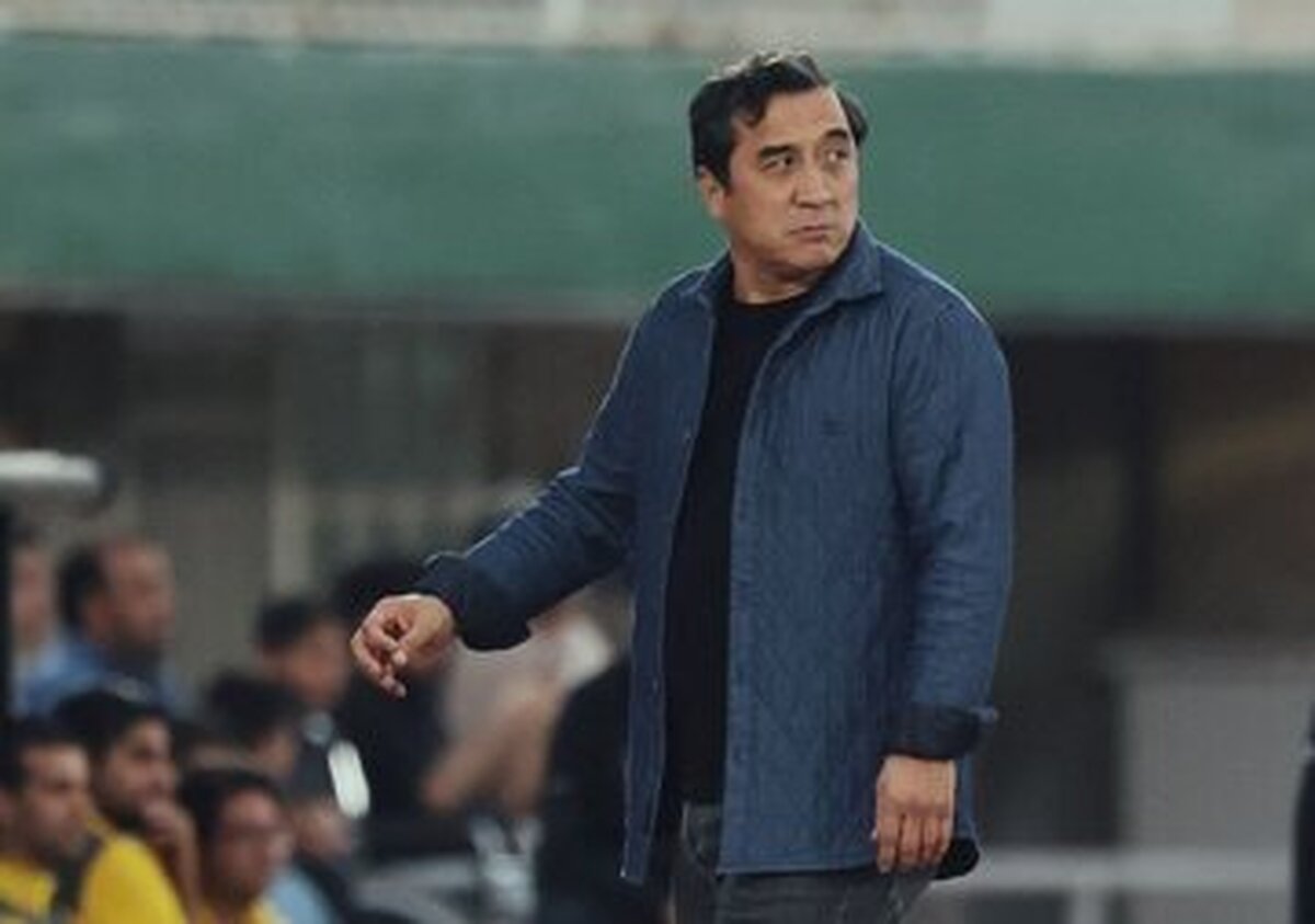 مدیر تیم تراکتور، خداداد عزیزی، به دلیل استفاده از کلمات رکیک پس از دیدار با ذوب‌آهن، به کمیته انضباطی فدراسیون فوتبال دعوت شد تا توضیحات خود را ارائه کند.