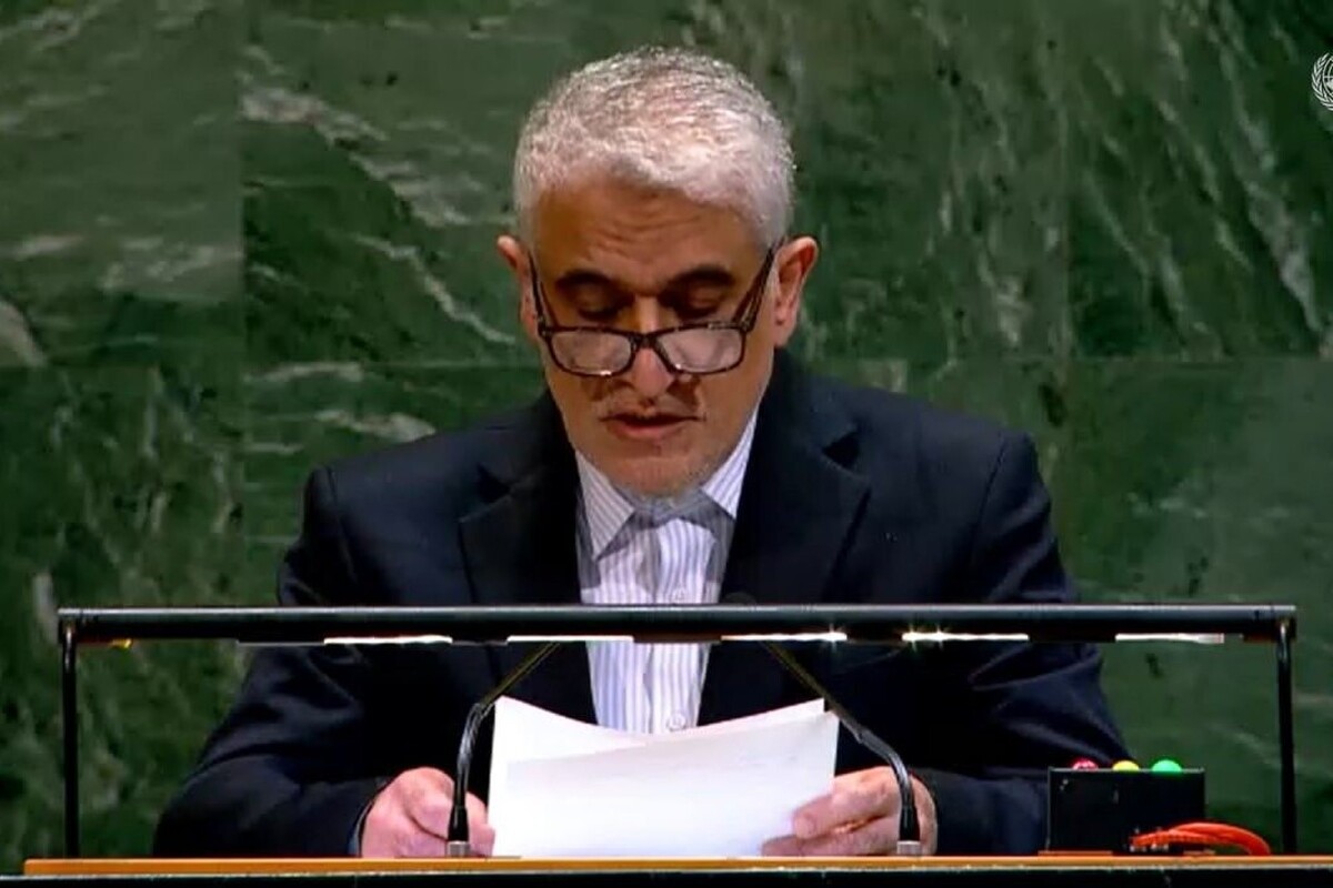سفیر و نماینده دائم جمهوری اسلامی ایران در سازمان ملل با تاکید بر اینکه نسل‌زدایی را نمی‌توان با سکوت پاک کرد، گفت: جهان باید قاطعانه، جمعی و بی‌درنگ، برای پایان‌دادن به جنایت نسل کشی بویژه از سوی اسرائیل و پاسداشت کرامت قربانیان اقدام کند.