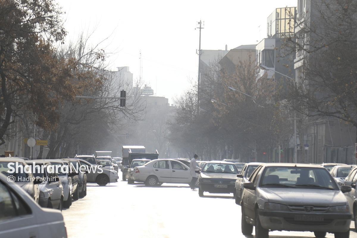 ویدئو| هوای خاکستری و سنگین مشهد در آخرین نفس‌های پاییز (چهارشنبه، ۱۹ آذر ۱۴۰۴)