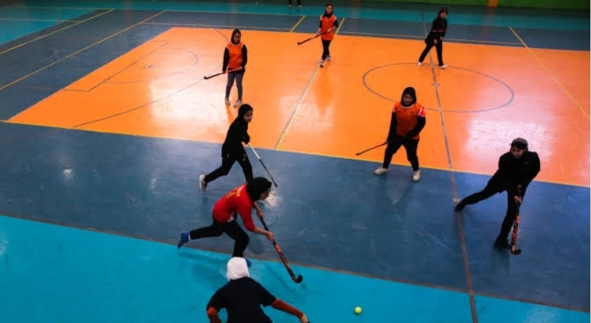 مسابقات فریزبی چهارمین دوره المپیاد ورزشی بانوان مشهد، «جام شهربانو»، در  استایل دیسکاتن، سالنی  با حضور ۱۱۰ شرکت کننده در سه رده سنی نوجوان، جوان و  بزرگ سال و  در  دو بخش شهروندی برگزار شد.