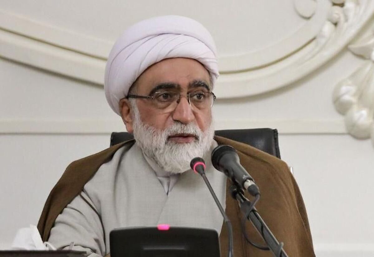 تولیت آستان قدس رضوی گفت: آفت نسل جوان و زوج‌های جوان ما پرهیز از فرزندآوری است؛ این فرهنگ غرب است، فرهنگ اسلامی نیست. فرهنگ اسلامی دعوت به فرزندآوری است.